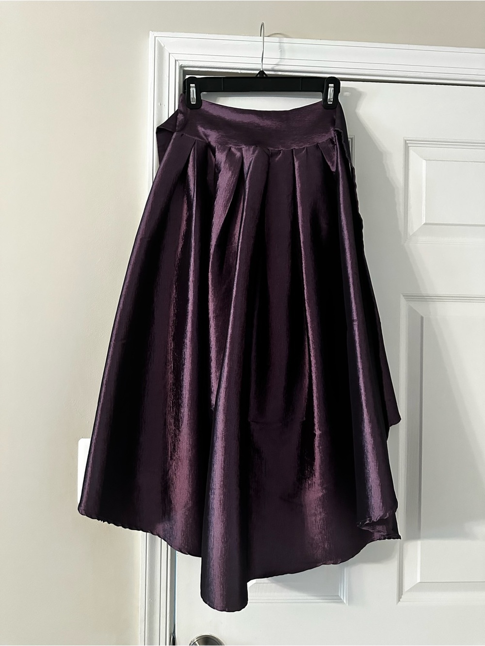 Haute Monde Elegant Purple Midi Satin Skirt